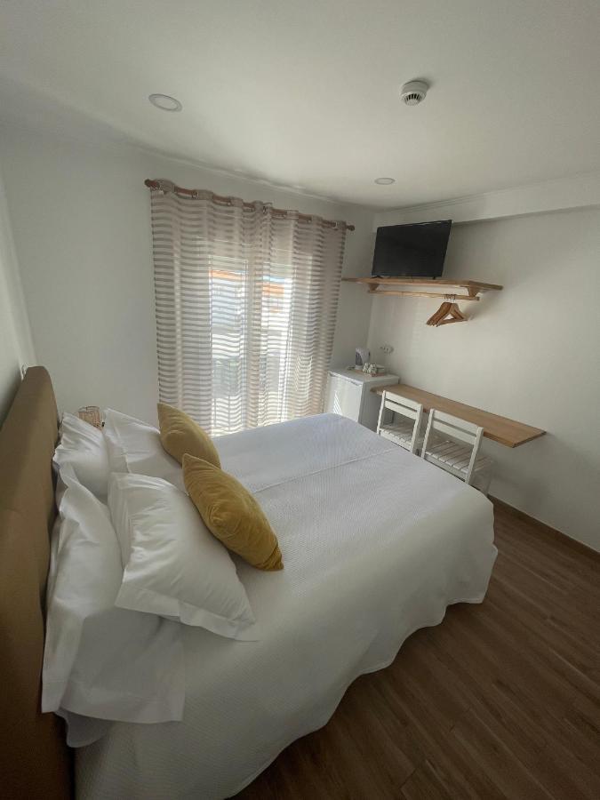 Alojamento Sudoeste Hotel ซัมบูเจย์ราโดมาร์ ภายนอก รูปภาพ